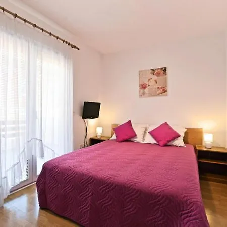 Vesna 343 Poreč